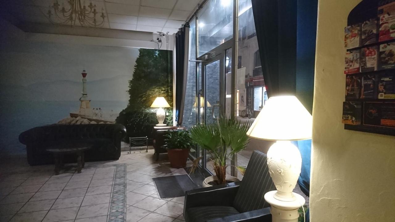 Hotel Du Palais Эвиан-ле-Бен Экстерьер фото